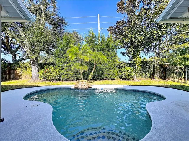 $674,995 | 1077 Lascala Drive, Windermere, FL 34786