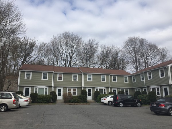 301 Mammoth Road, Unit 8 Lowell, MA 01854 - Photo 2 of 28