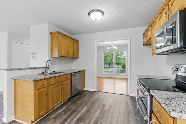 $2,200 | 3149 Holly Point, Clarksville, TN 37043