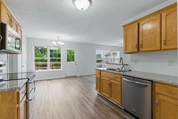 $2,200 | 3149 Holly Point, Clarksville, TN 37043