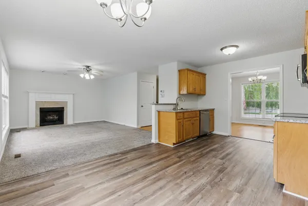 $2,200 | 3149 Holly Point, Clarksville, TN 37043