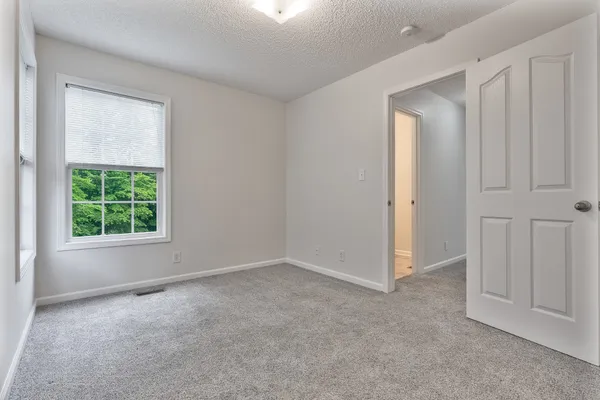 $2,200 | 3149 Holly Point, Clarksville, TN 37043