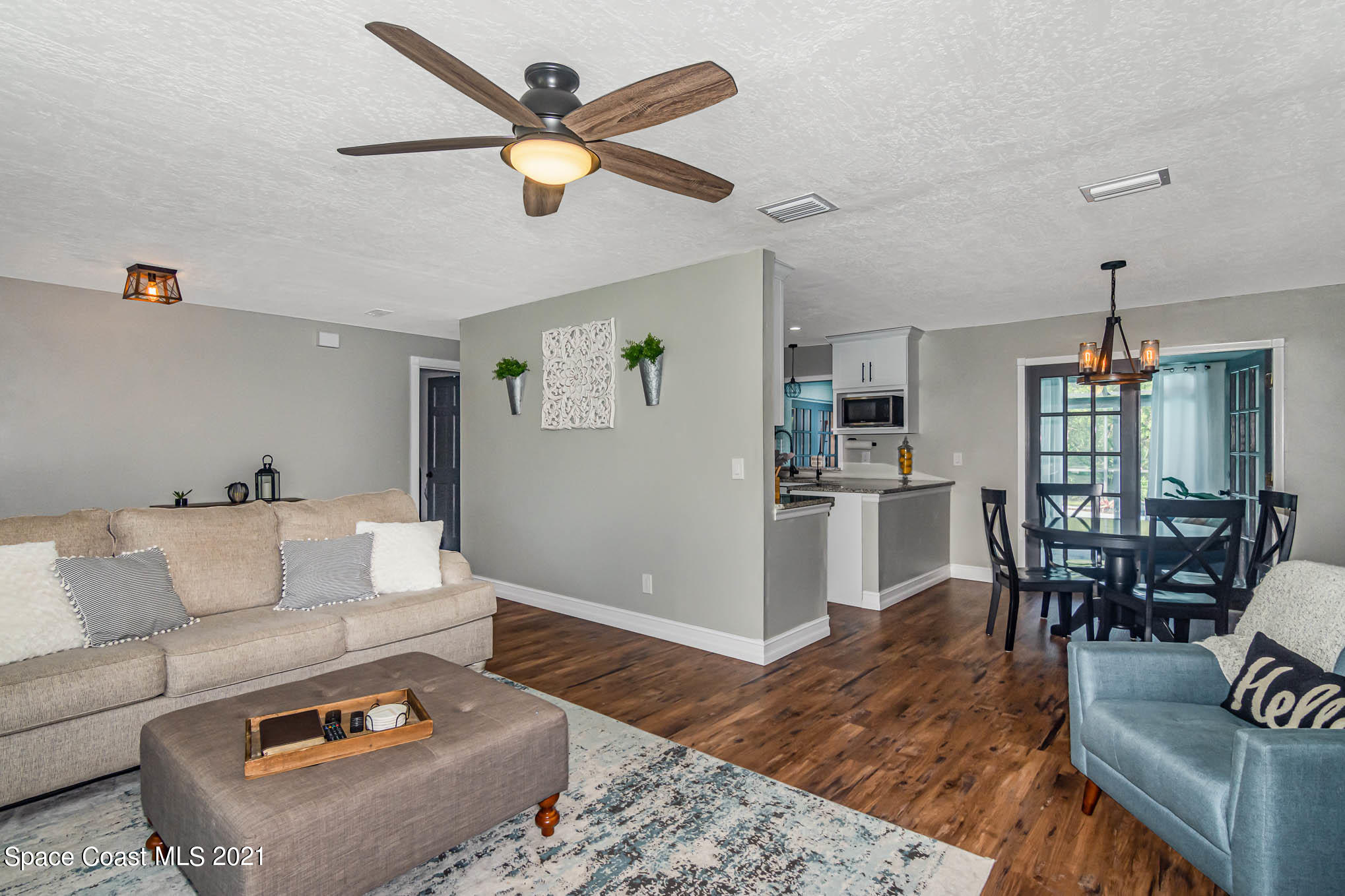 2060 Atz Road Malabar, FL 32950 - Photo 5 of 38 DSC_6009-Edit