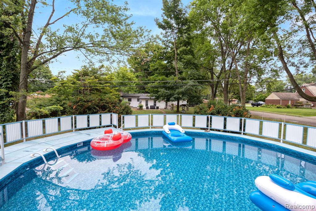 17329 Merriman Road Livonia, MI 48152 - Photo 34 of 46