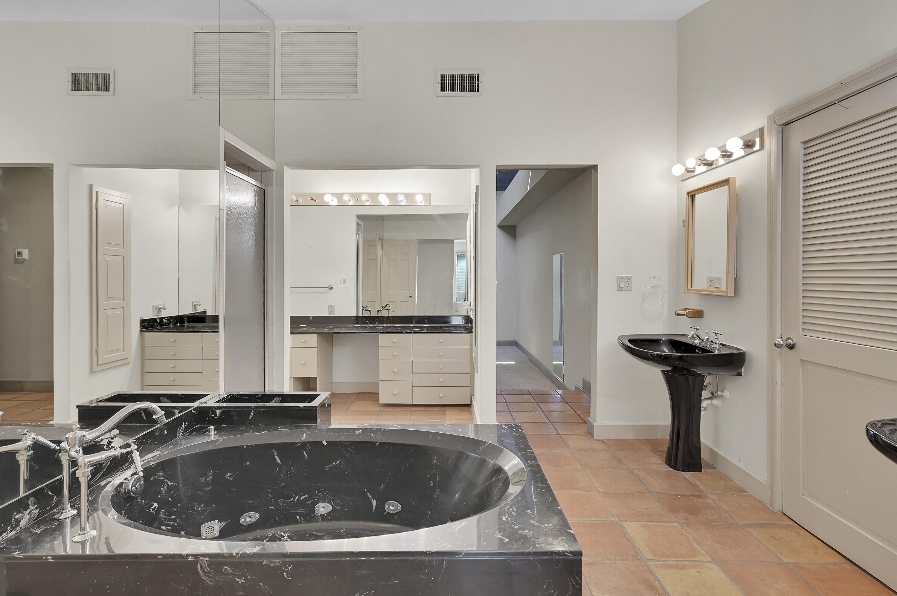 2650 Northwest 23rd Way Boca Raton, FL 33431 - Photo 29 of 58 LARGE DRESSING AREA