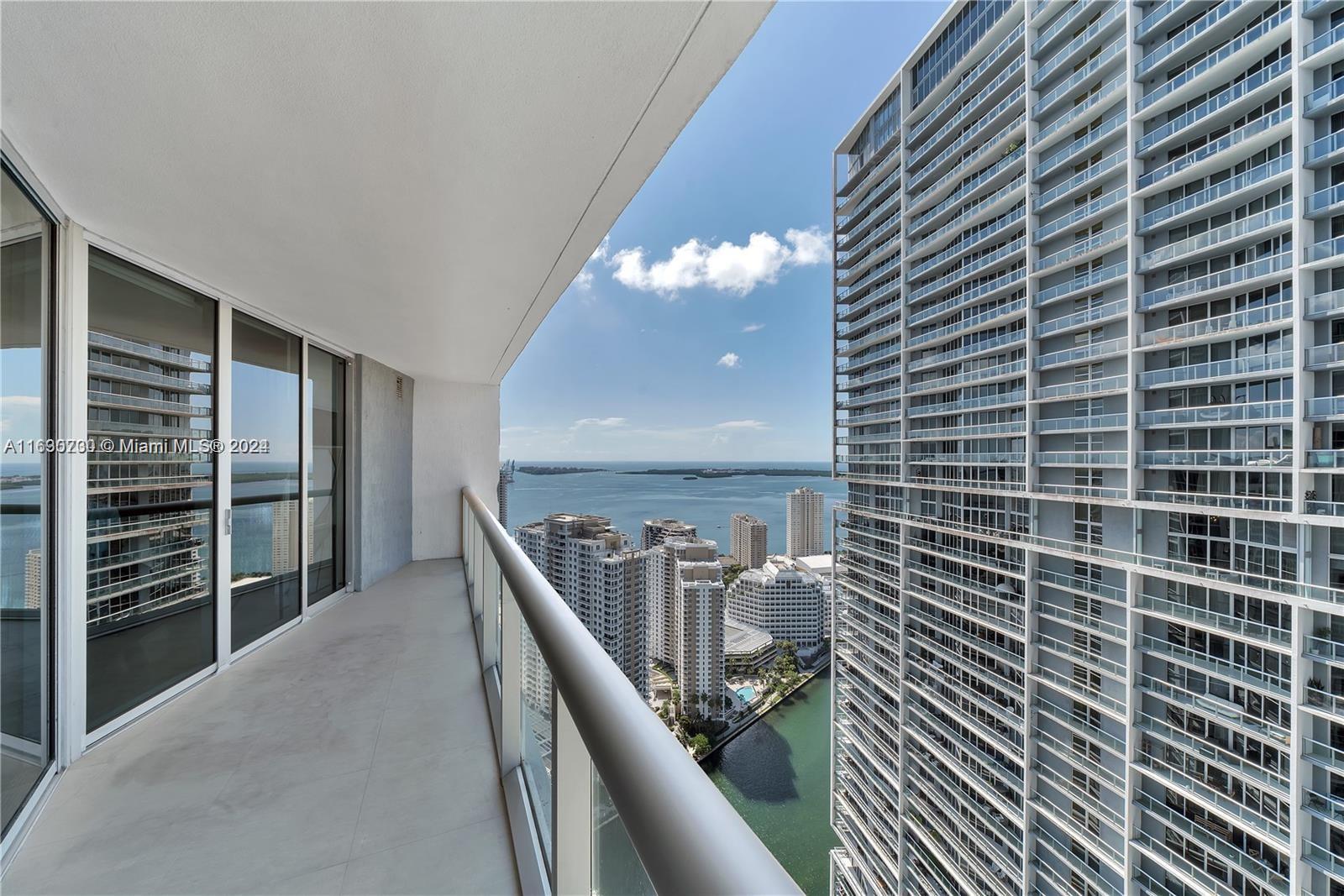 475 Brickell Avenue, Unit 4211 Miami, FL 33131 - Photo 19 of 22