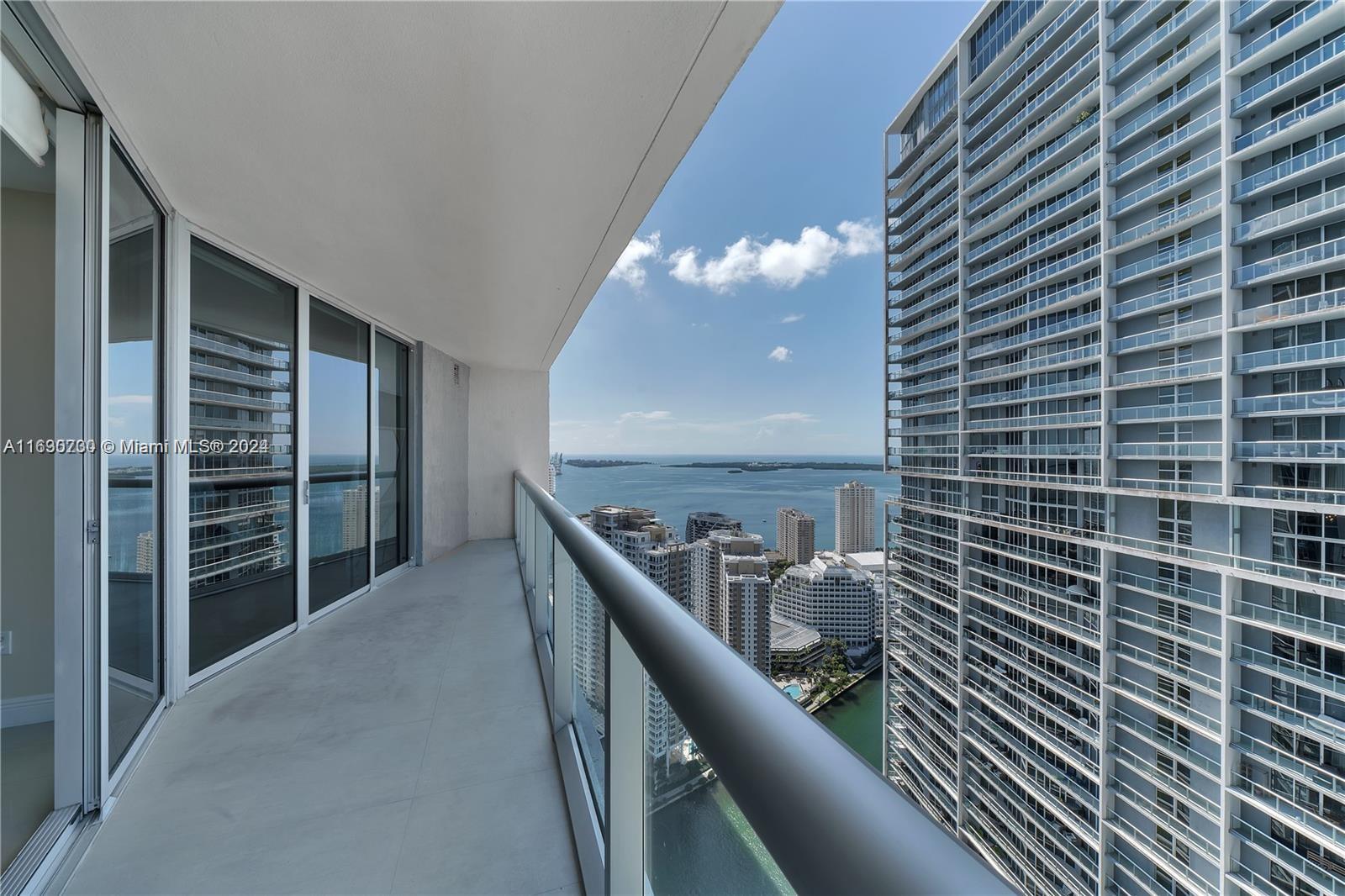 475 Brickell Avenue, Unit 4211 Miami, FL 33131 - Photo 20 of 22