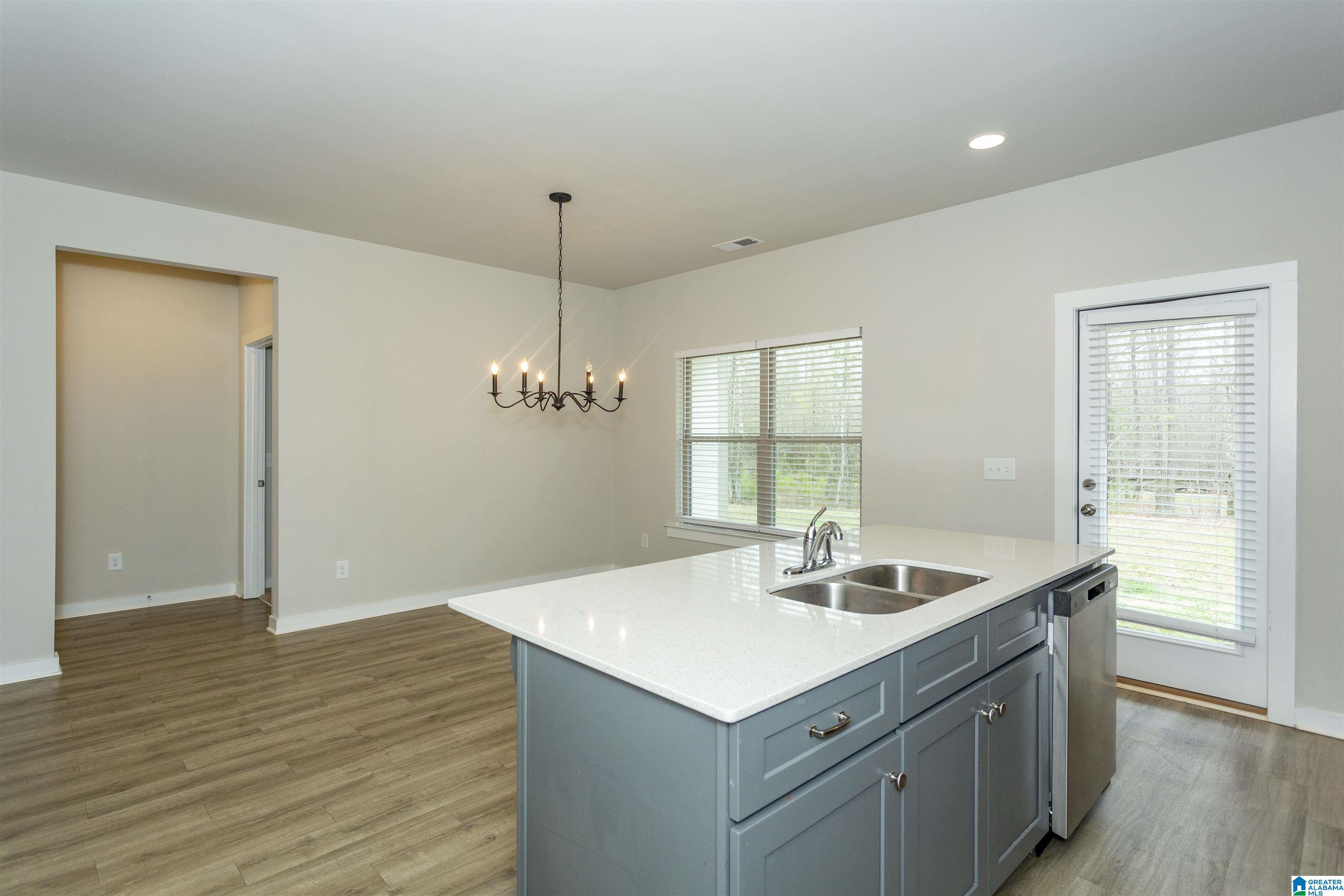 450 Ridgeview Circle Jemison, AL 35085 - Photo 21 of 39