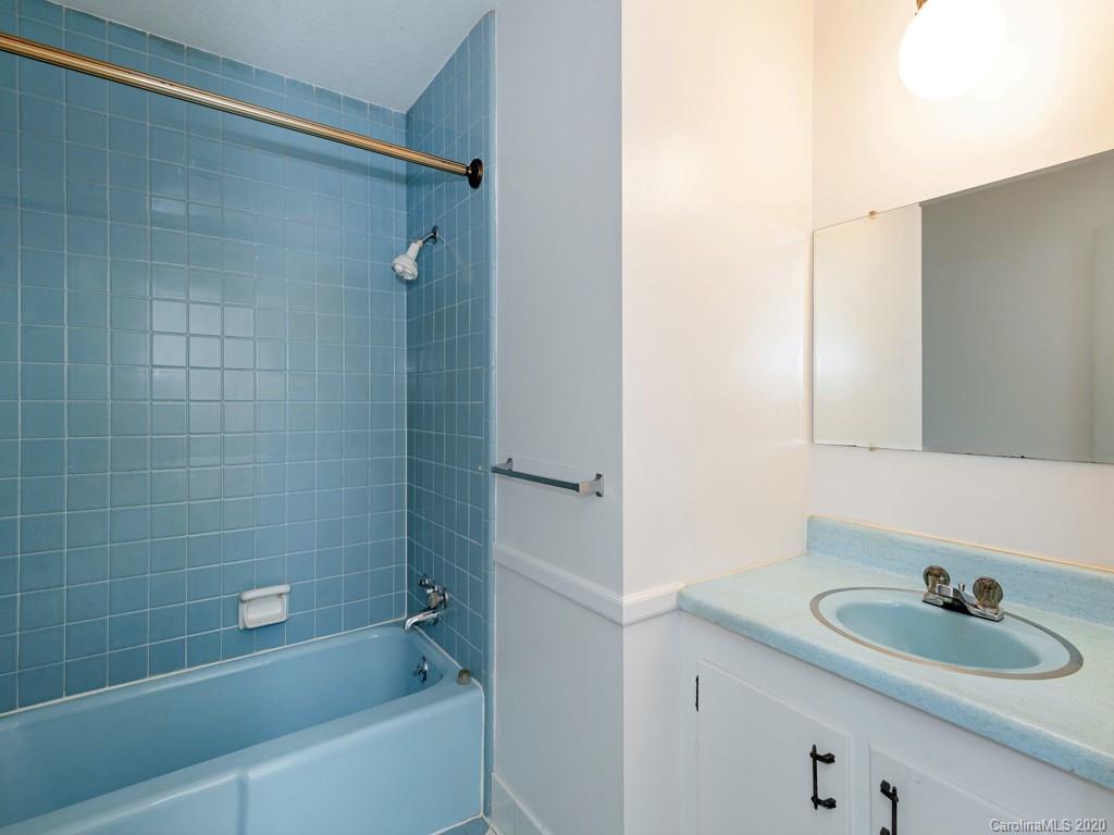 75 Riverside Estate Road Brevard, NC 28712 - Photo 12 of 20 Gallery Image 12