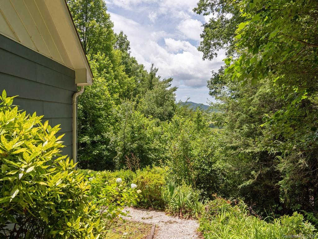 75 Riverside Estate Road Brevard, NC 28712 - Photo 18 of 20 Gallery Image 18