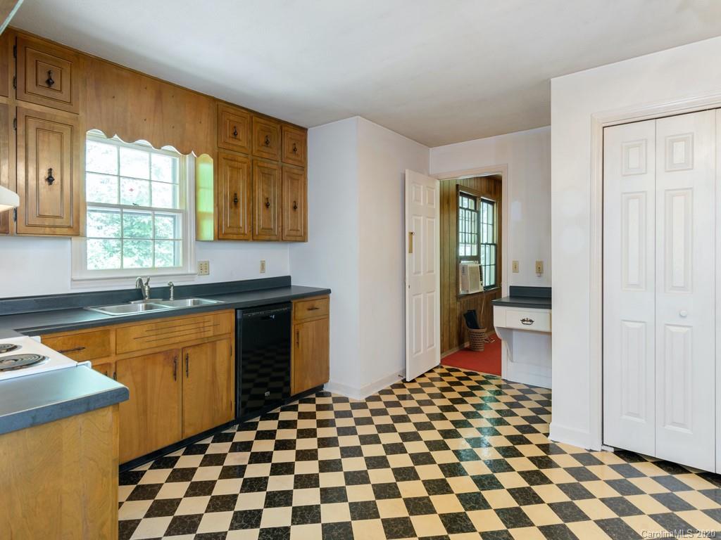 75 Riverside Estate Road Brevard, NC 28712 - Photo 7 of 20 Gallery Image 7