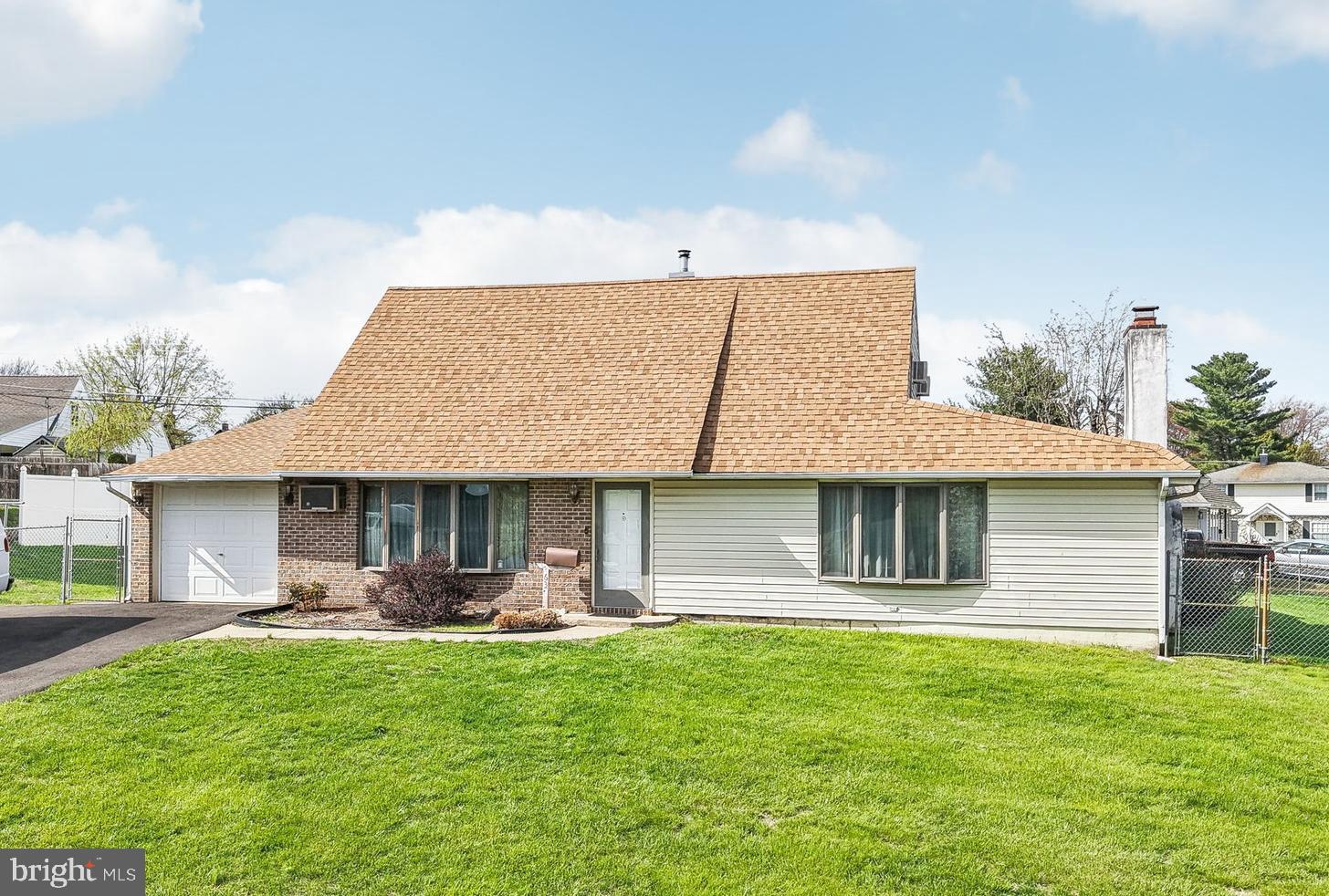 63 Tinsel Road Levittown, PA 19056 - Photo 14 of 16