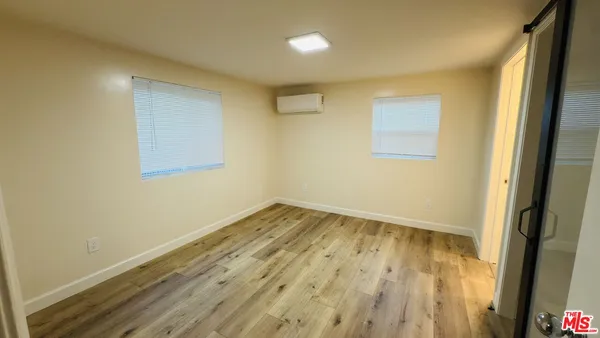 $1,595 | 385 Redondo Avenue, Unit C, Long Beach, CA 90814