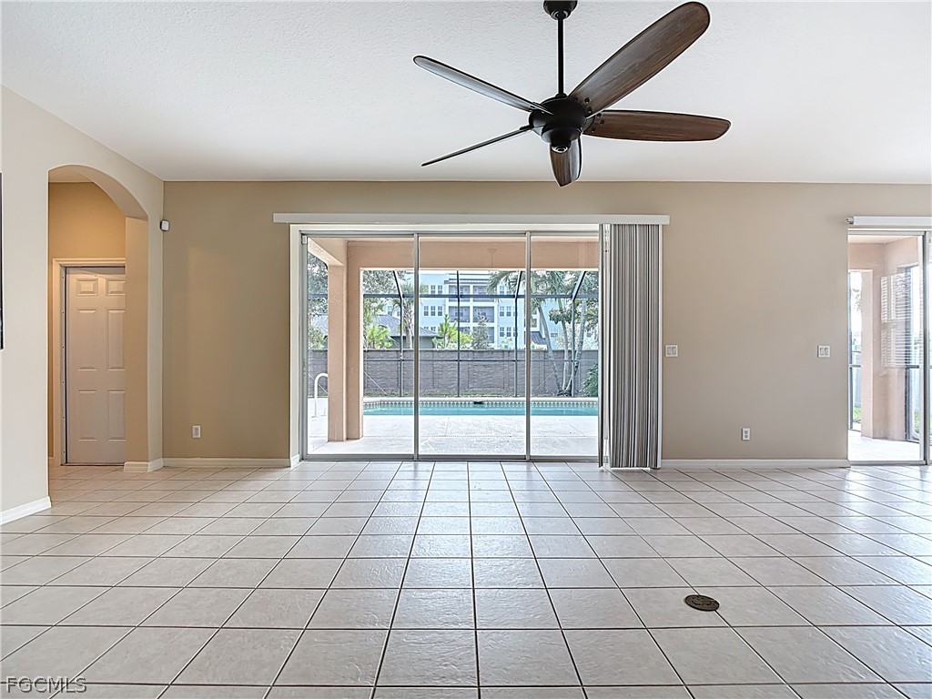 2798 Via Piazza Loop Fort Myers, FL 33905 - Photo 15 of 49