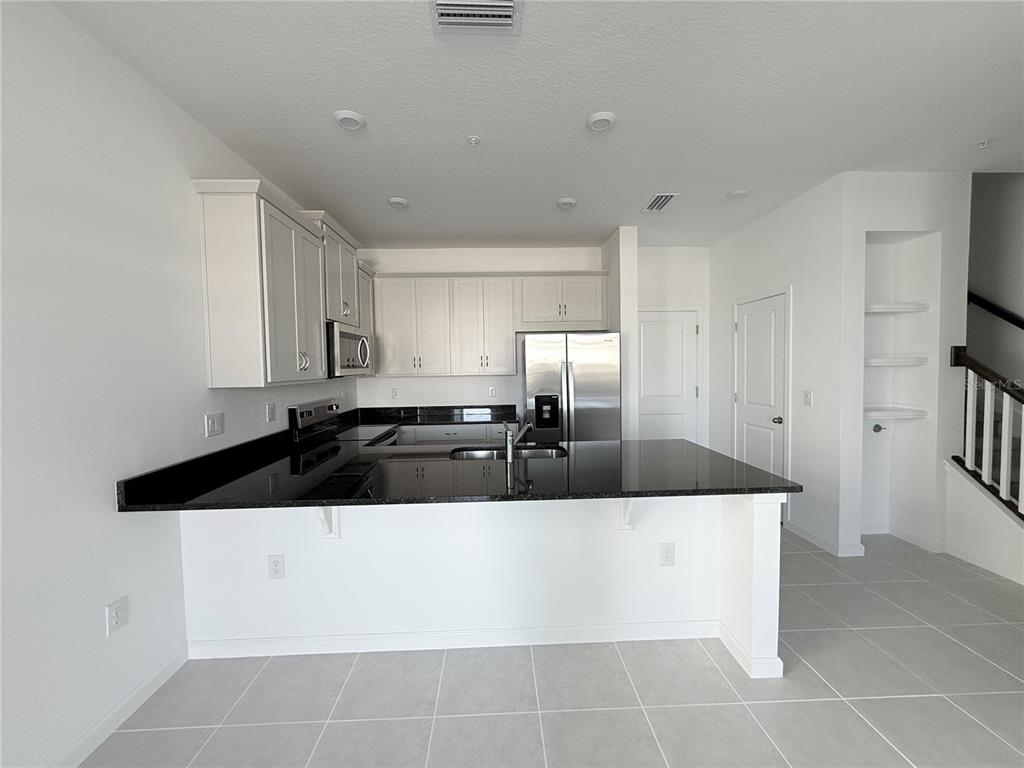4124 Sadler Road Apopka, FL 32712 - Photo 5 of 27