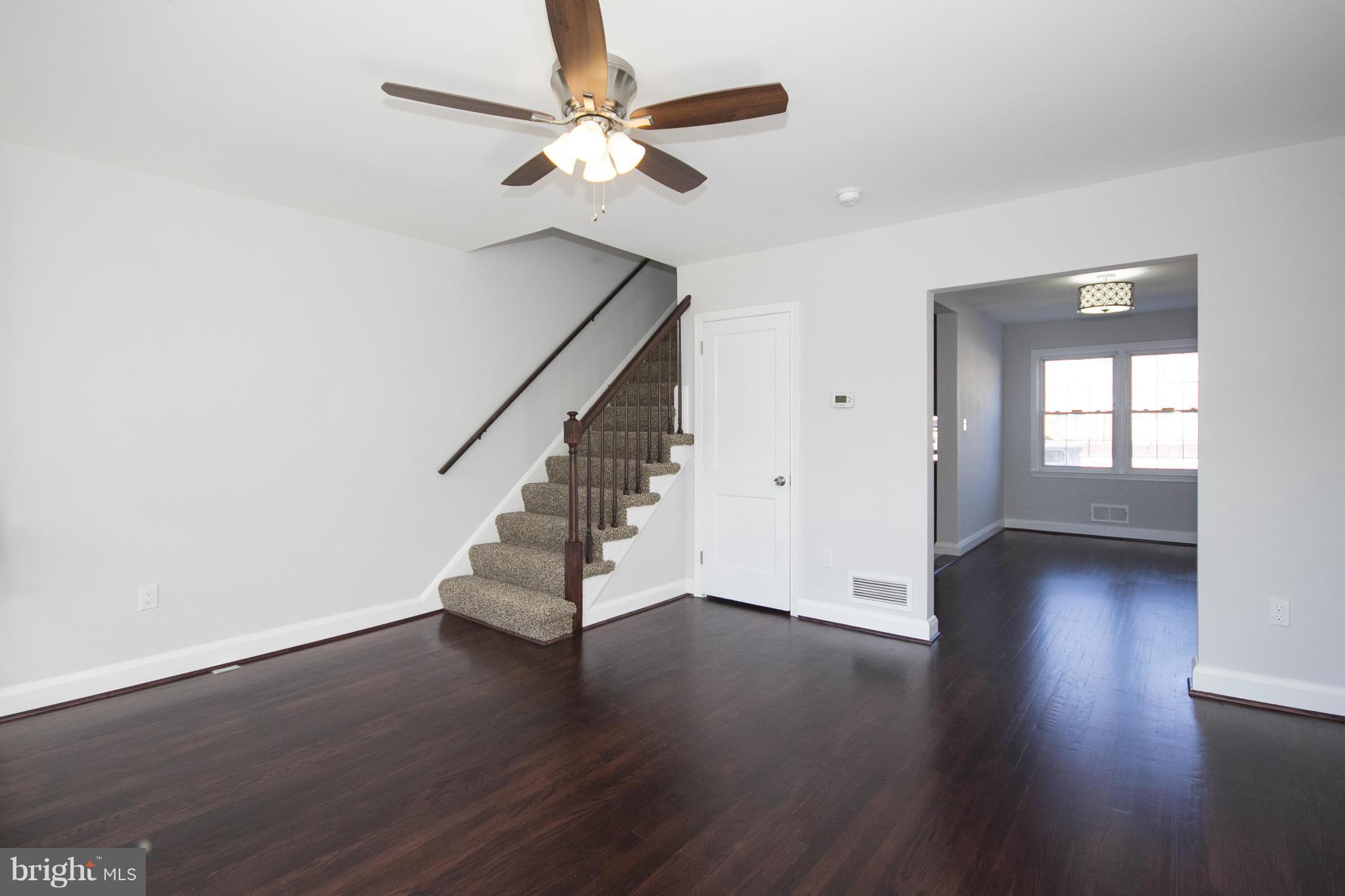 2139 Redthorn Road Baltimore, MD 21220 - Photo 10 of 25 Living Room