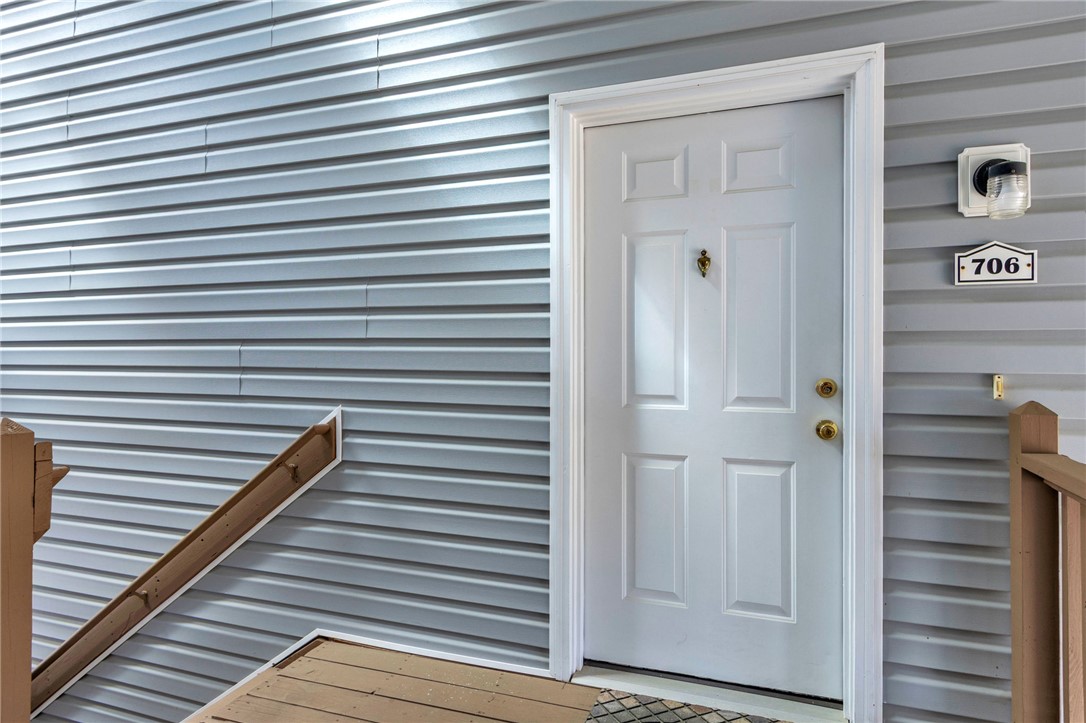706 Pelham Square Way Greer, SC 29650 - Photo 20 of 20 Welcome home to this inviting entryway, a perfect first impression.