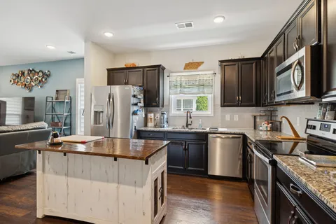 $399,000 | 3009 Kimley Shores Drive, Hendersonville, TN 37075