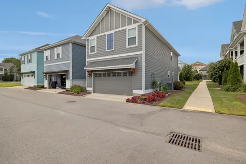 $399,000 | 3009 Kimley Shores Drive, Hendersonville, TN 37075