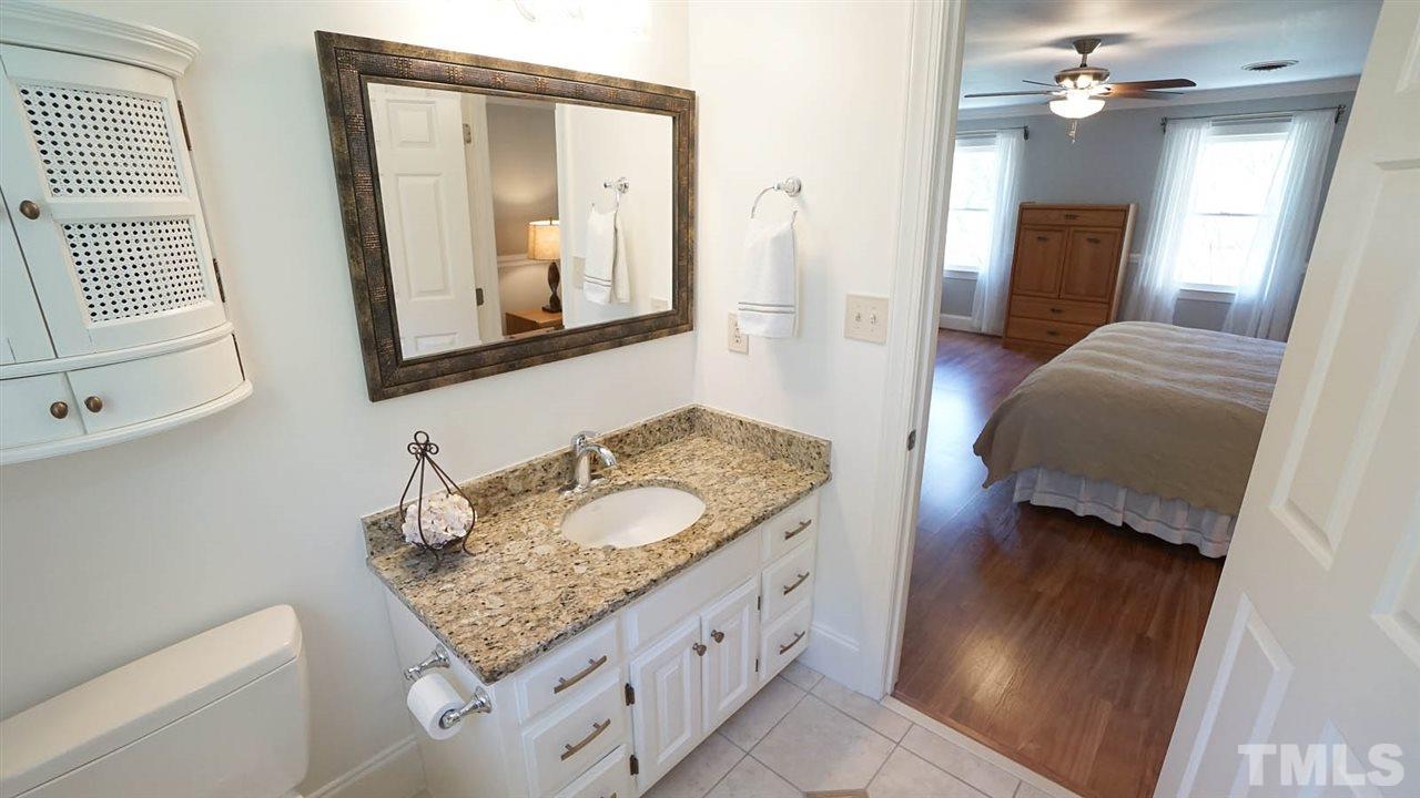 15708 Wickershire Court Raleigh, NC 27614 - Photo 18 of 30 Gallery Image 18