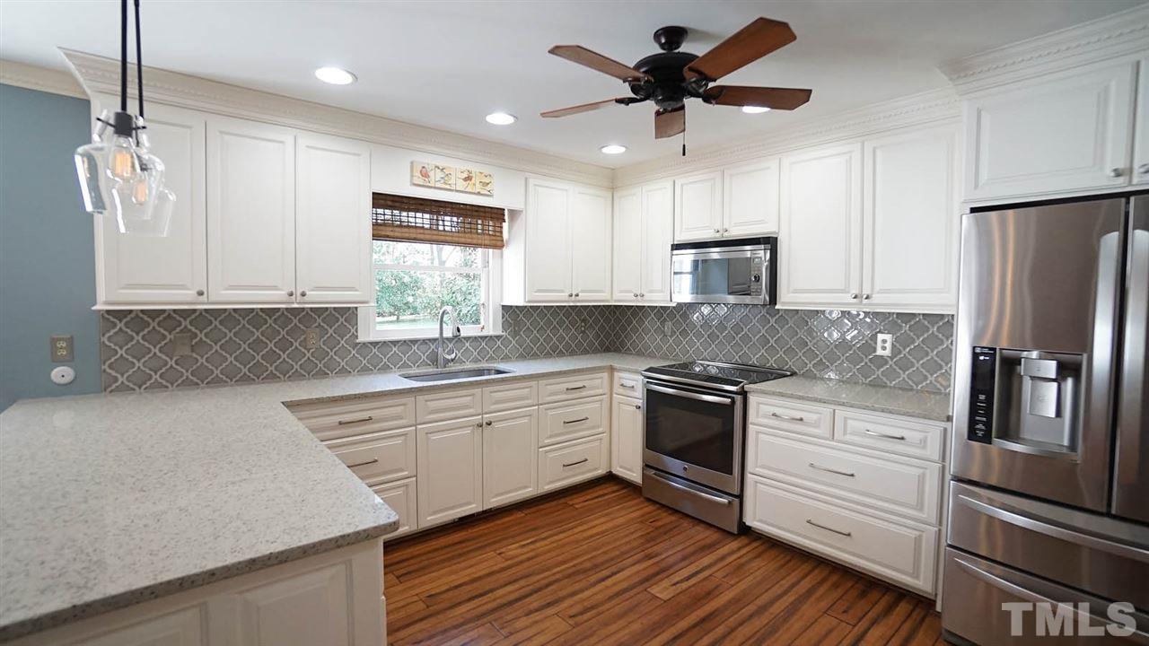 15708 Wickershire Court Raleigh, NC 27614 - Photo 9 of 30 Gallery Image 9