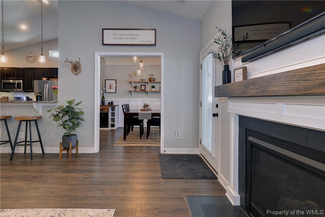 4008 Ordinary Loop Hayes, VA 23072 - Photo 8 of 50 Gallery Image 8