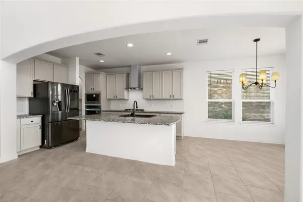 $3,400 | 2923 Golden Honey Lane, Richmond, TX 77406