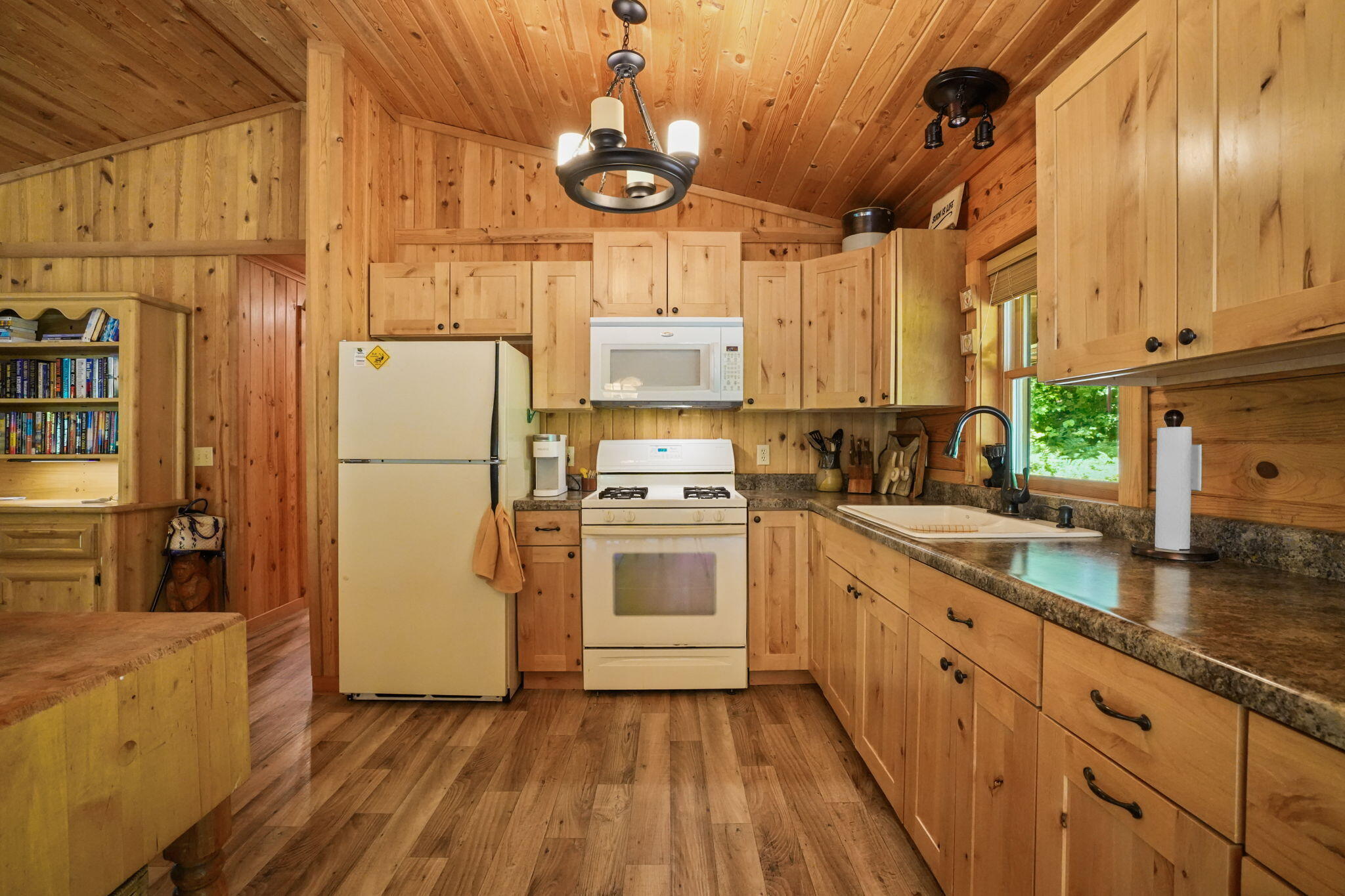 477 Sawyer Road Gaylord, MI 49735 - Photo 13 of 74 Gallery Image 13