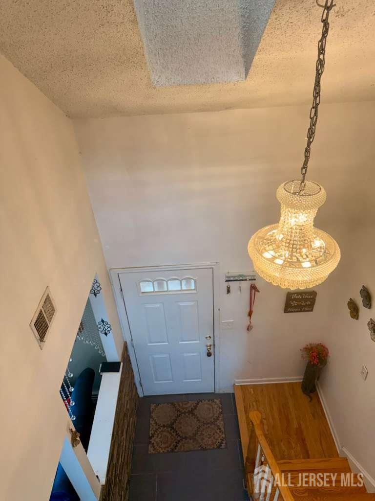 10 Nutmeg Court Edison, NJ 08820 - Photo 16 of 17