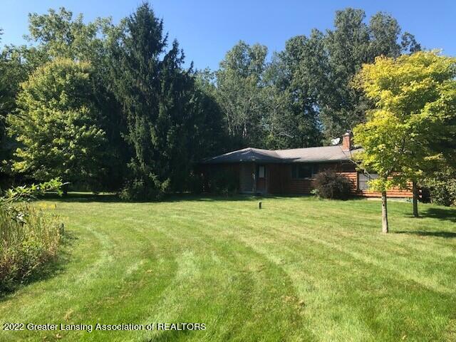318 West Dansville Road Mason, MI 48854 - Photo 2 of 17 Exterior Front