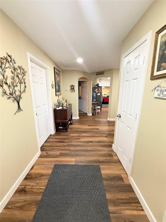 7838 Fm 937 Thornton, TX 76687 - Photo 14 of 30 a view of a living room