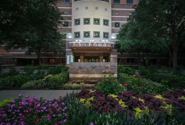 $224,000 | 330 Las Colinas Boulevard East, Unit 234, Irving, TX 75039
