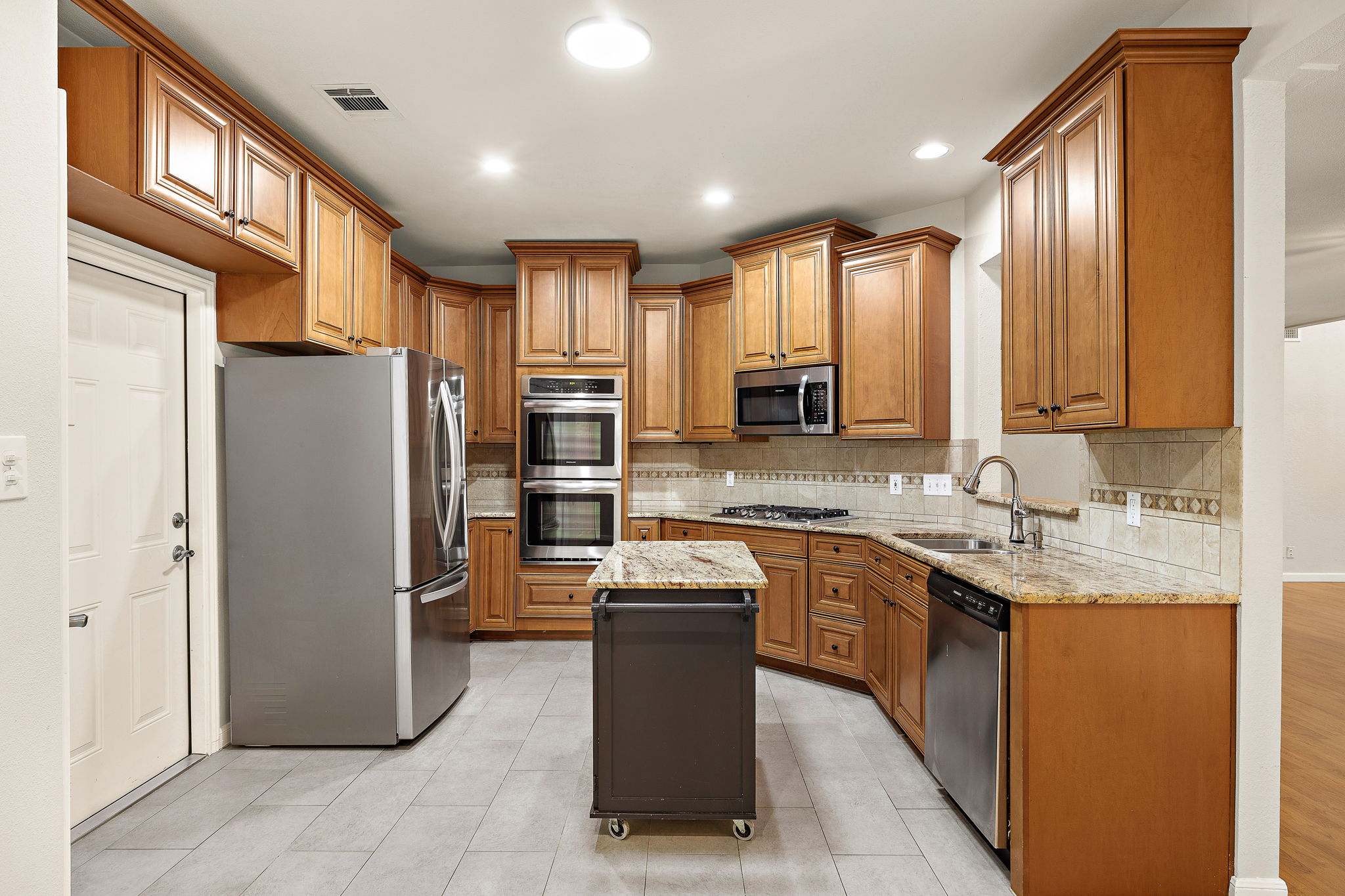 800 Timber Trail Cedar Park, TX 78613 - Photo 12 of 38