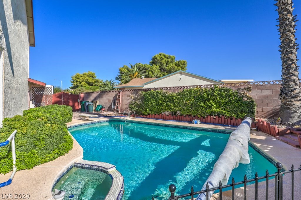 1458 Bronco Road Boulder City, NV 89005 - Photo 35 of 41 Gallery Image 35