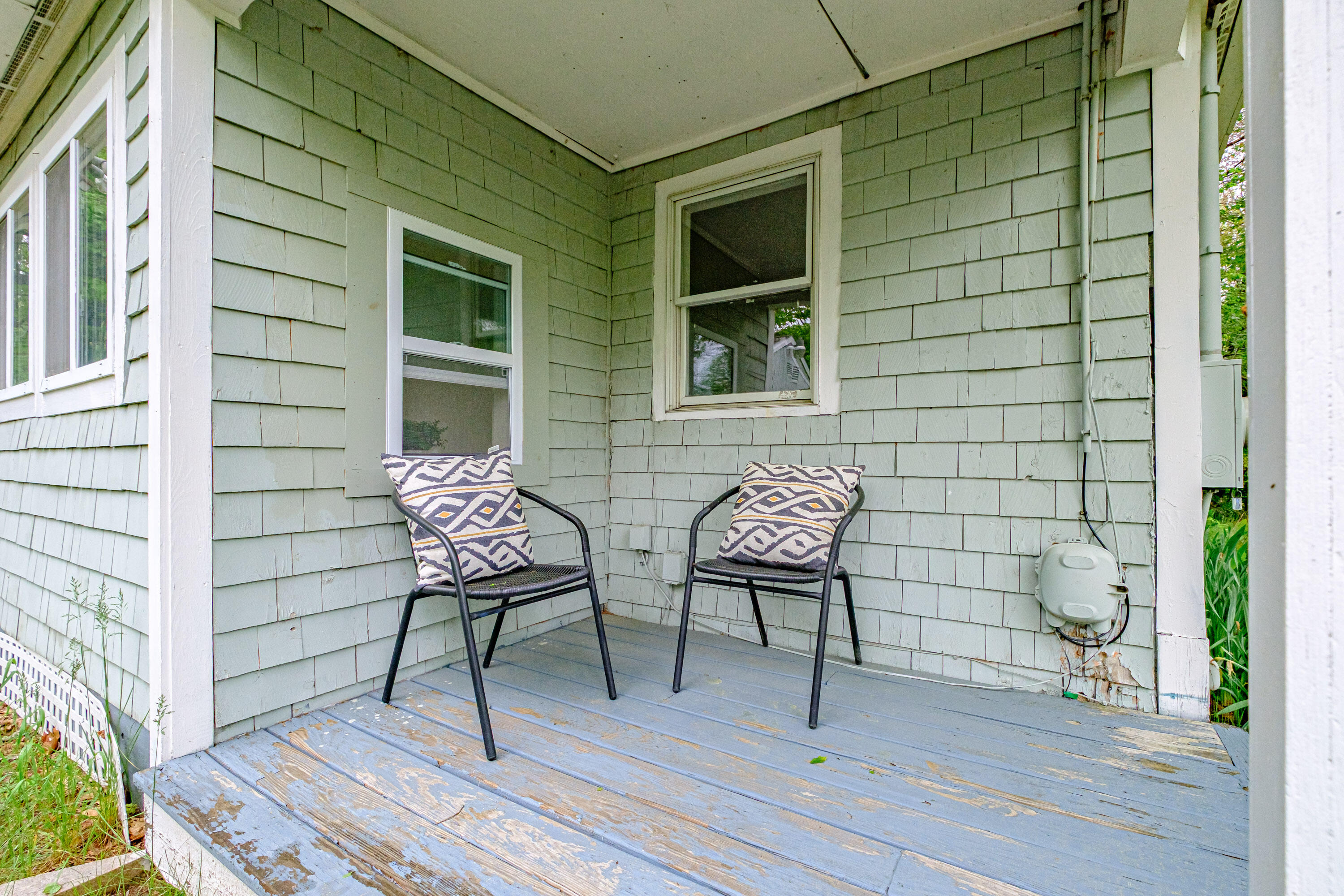 50 Ross Road Saco, ME 04072 - Photo 3 of 44 Corner Covered Deck