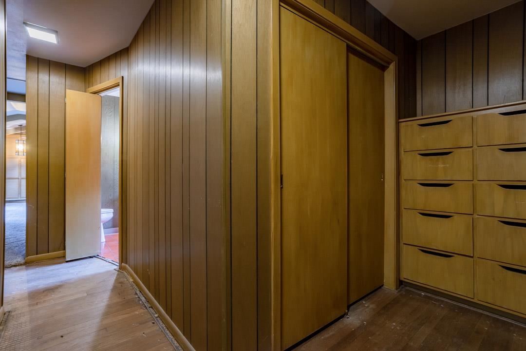 2009 Glenview Road Rockford, IL 61107 - Photo 12 of 33 Gallery Image 12
