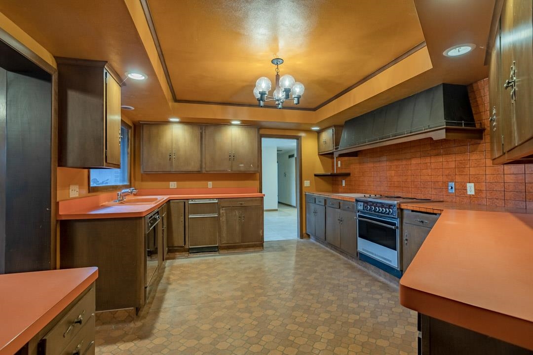 2009 Glenview Road Rockford, IL 61107 - Photo 18 of 33 Gallery Image 18