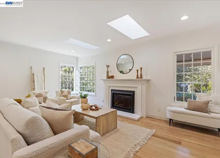 $998,000 | 1731 Mountain Boulevard, Oakland, CA 94611