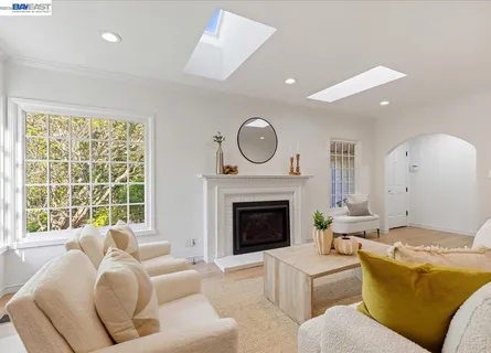 $998,000 | 1731 Mountain Boulevard, Oakland, CA 94611