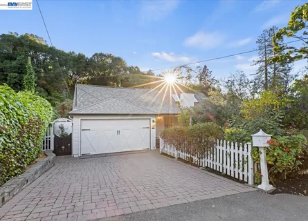 $998,000 | 1731 Mountain Boulevard, Oakland, CA 94611