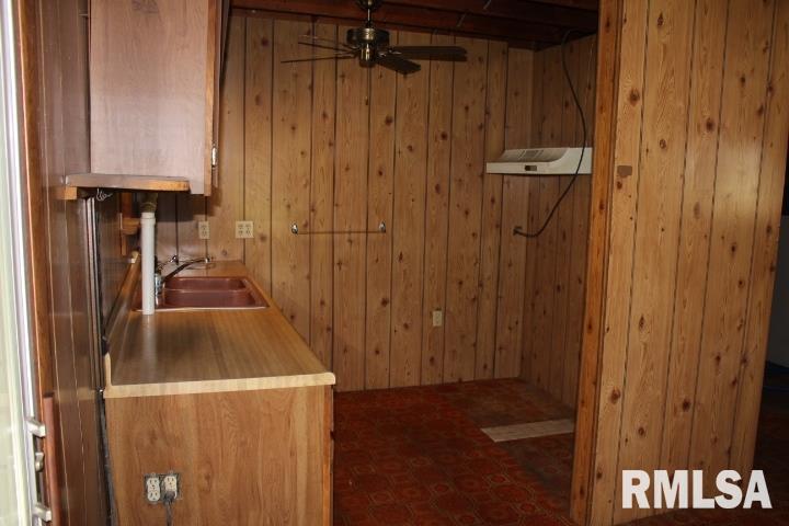 1521 North Quarry Road Trivoli, IL 61569 - Photo 37 of 50