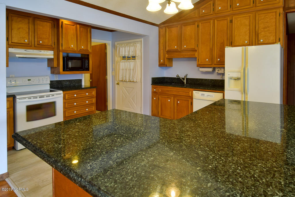 437 Tuttles Grove Road Beaufort, NC 28516 - Photo 10 of 30 DSC_0701