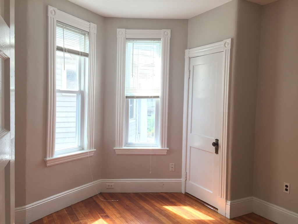 17 Usher Road, Unit 2 Medford, MA 02155 - Photo 8 of 17
