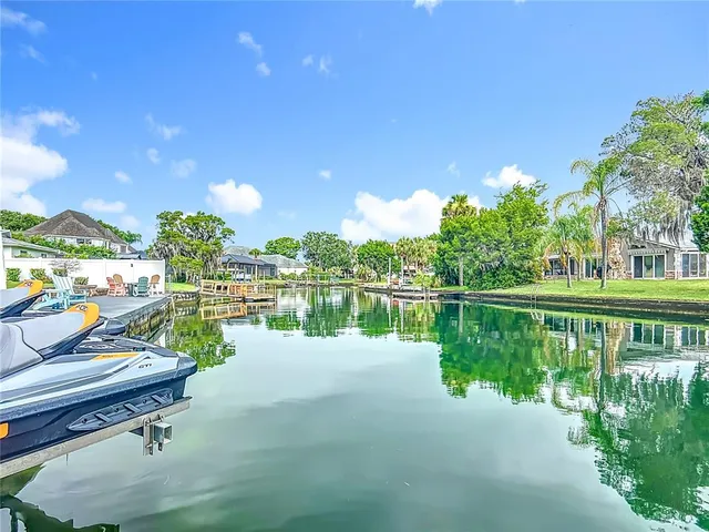 $1,449,000 | 823 Southwest Kings Bay Drive, Crystal River, FL 34429
