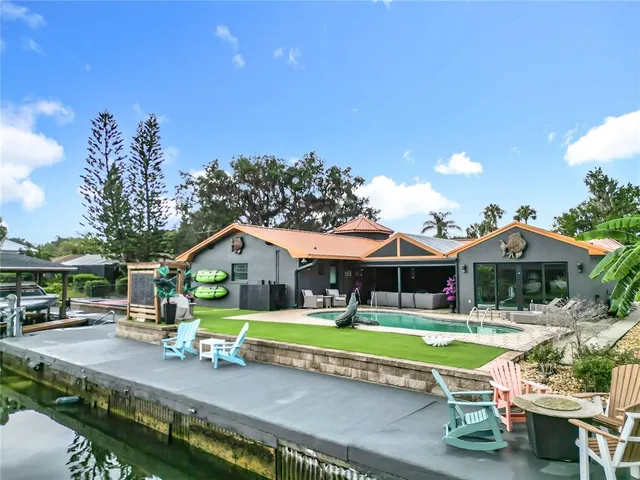 $1,449,000 | 823 Southwest Kings Bay Drive, Crystal River, FL 34429