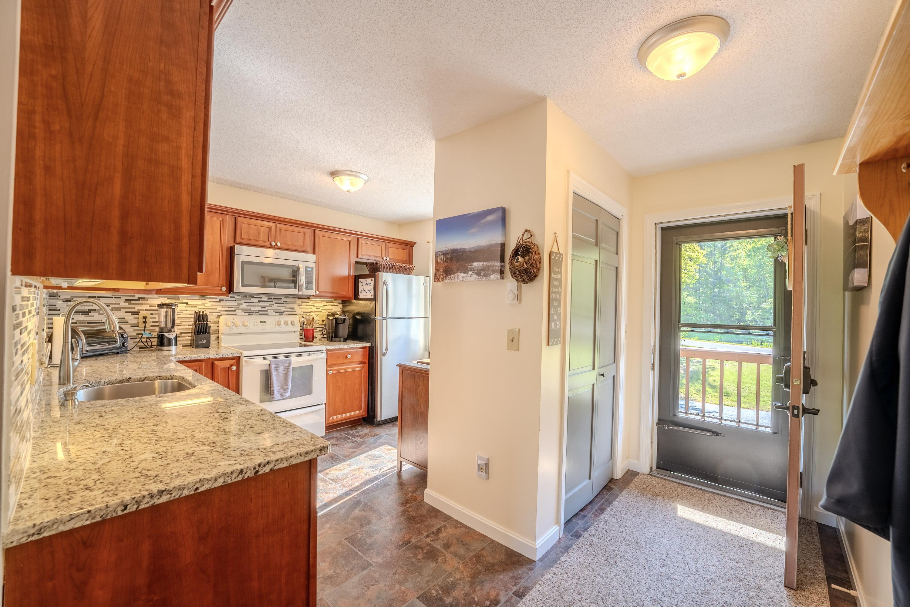 68 Star Ridge Road, Unit C24 Thornton, NH 03285 - Photo 3 of 40 Gallery Image 3