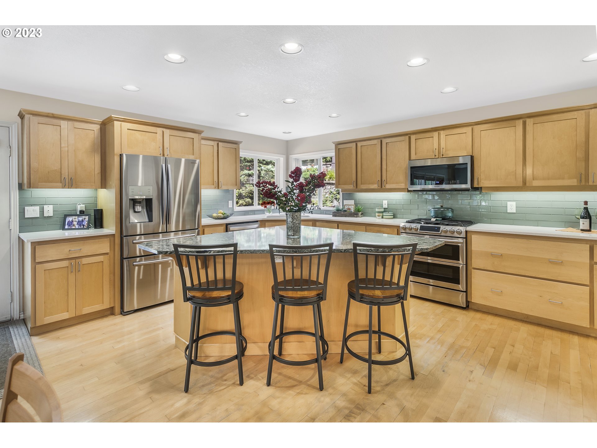 12417 Southwest Sheldrake Way Beaverton, OR 97007 - Photo 11 of 45 Gallery Image 11