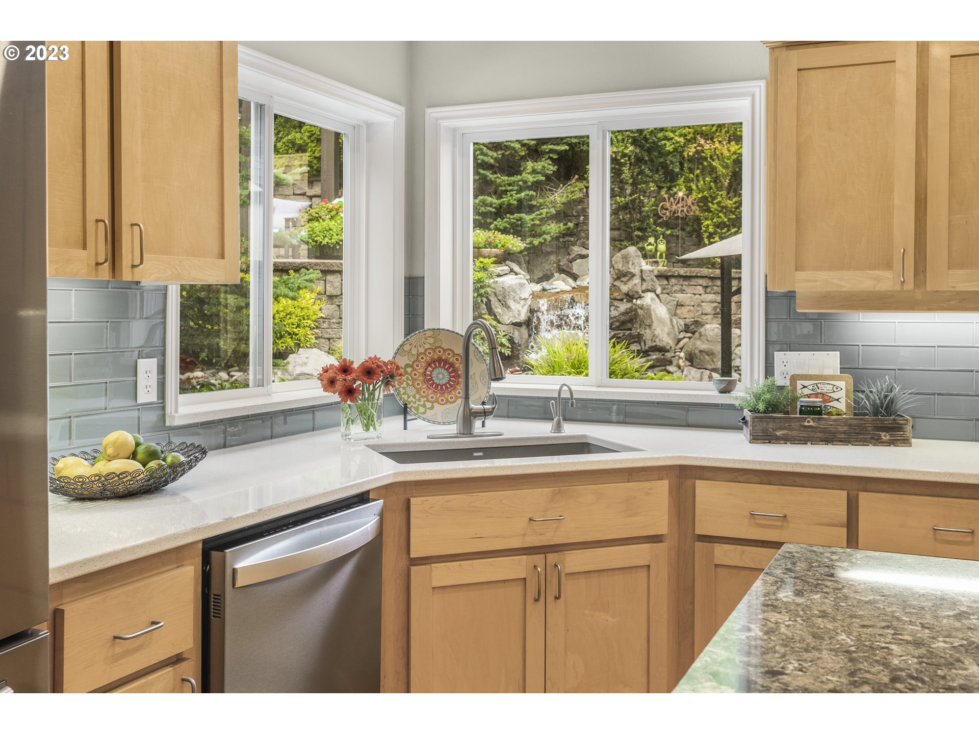 12417 Southwest Sheldrake Way Beaverton, OR 97007 - Photo 13 of 45 Gallery Image 13