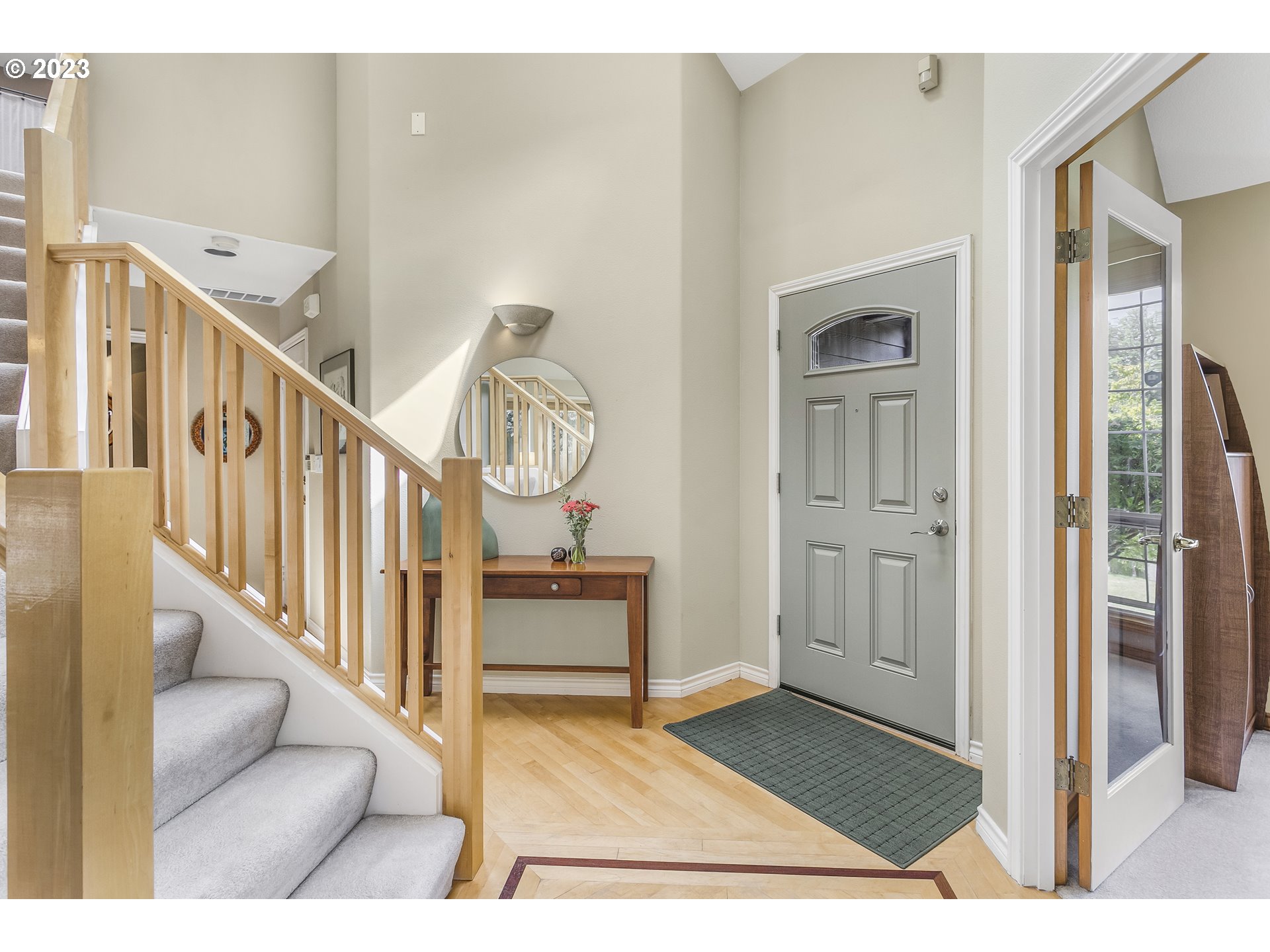 12417 Southwest Sheldrake Way Beaverton, OR 97007 - Photo 3 of 45 Entrance/Foyer