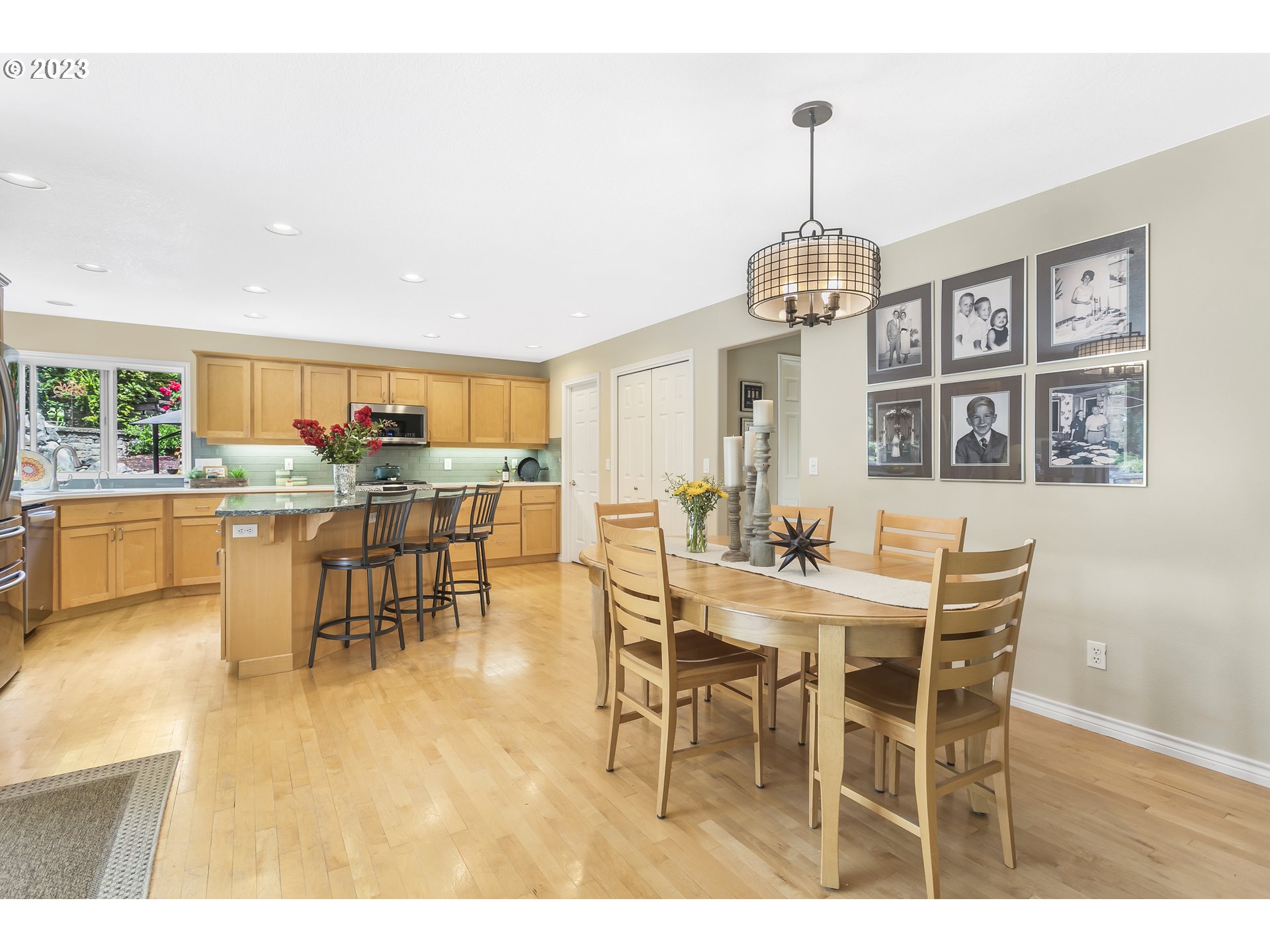 12417 Southwest Sheldrake Way Beaverton, OR 97007 - Photo 10 of 45 Gallery Image 10